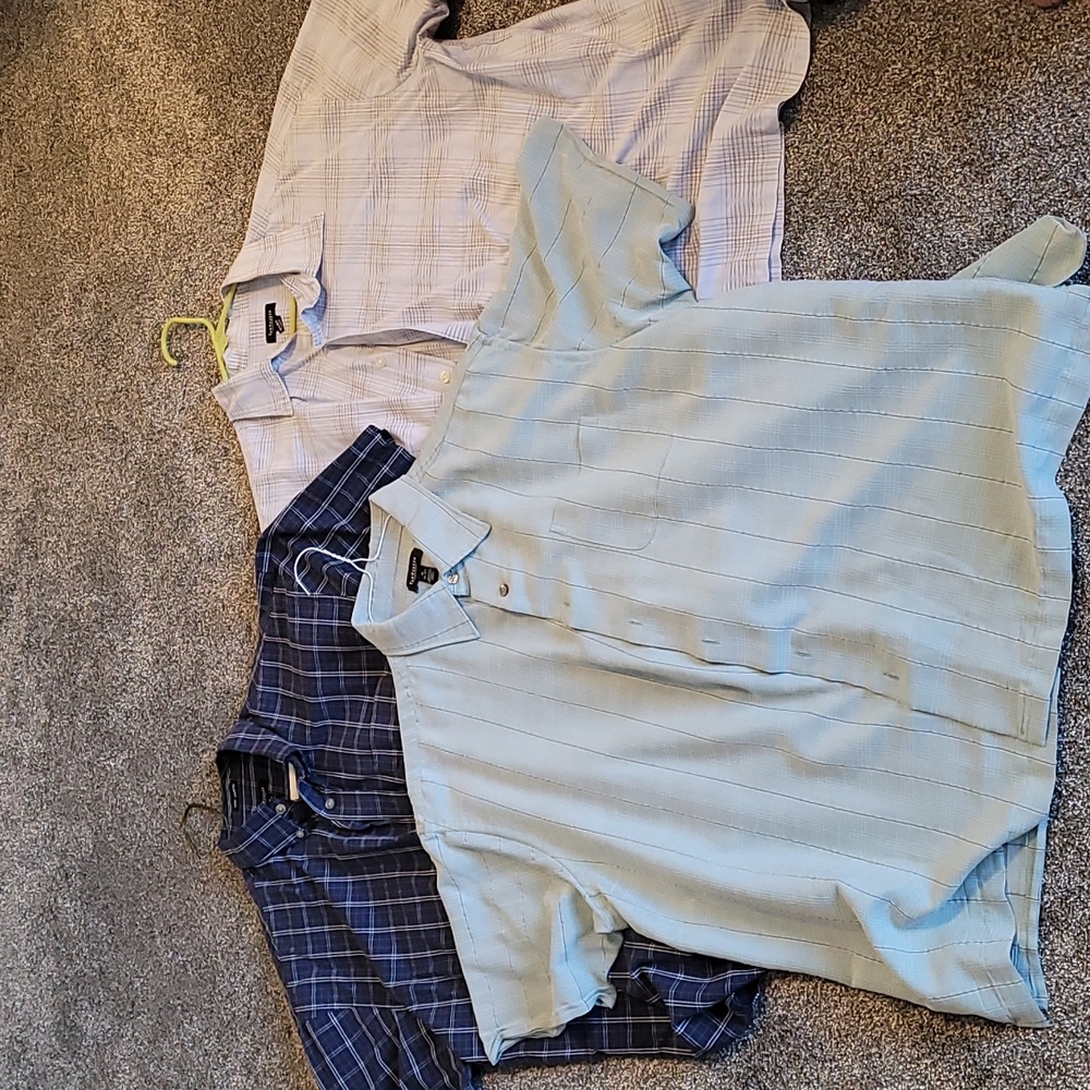 3 Van Heusen Short Sleeve Button Down Shirts